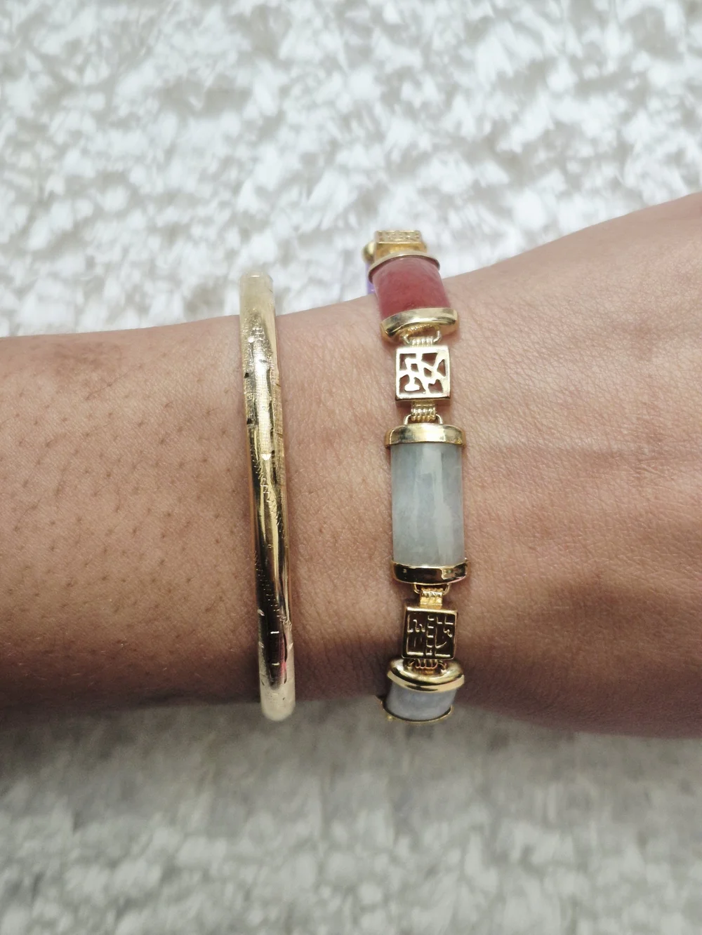14k Yellow Gold Bangle Bracelet